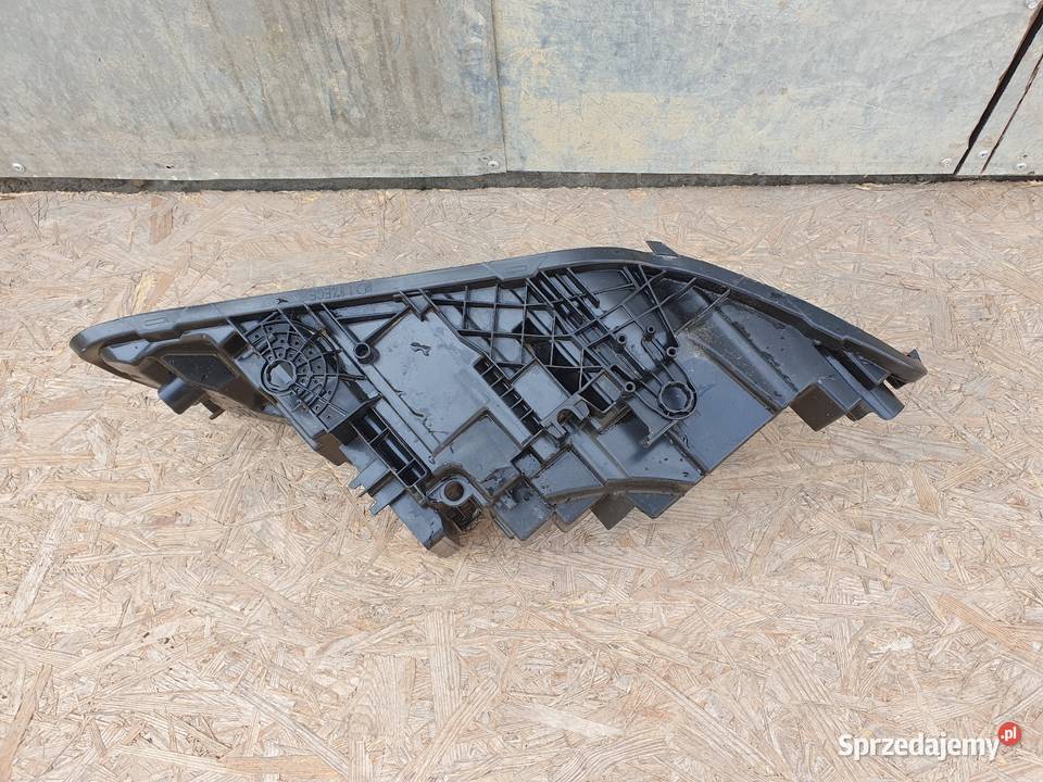 BMW 5 G30 G31 LIFT LCI LED PUSZKA LAMPY PRAWA Prawe Międzychód sprzedam