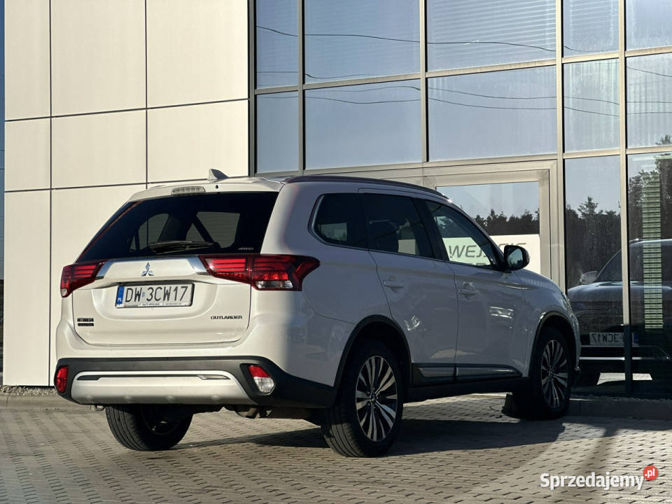 Mitsubishi Outlander 7osób 1rej2019 Łopatki serwisowany w ASO Kąty Opolskie
