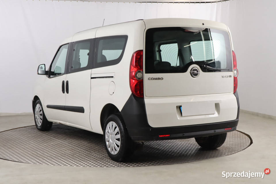 Opel Combo 16 CDTI elektryczne szyby