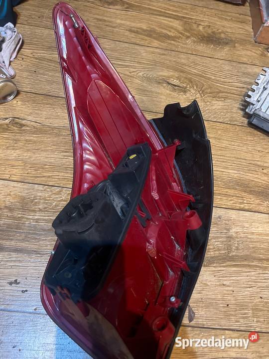 Lampa tył prawa peugeot 308 sw Margonin