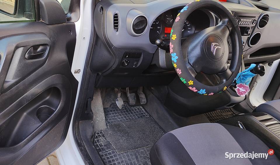 Citroen Berlingo 16 90 rejestracja 2015 salon Citroën Chludowo