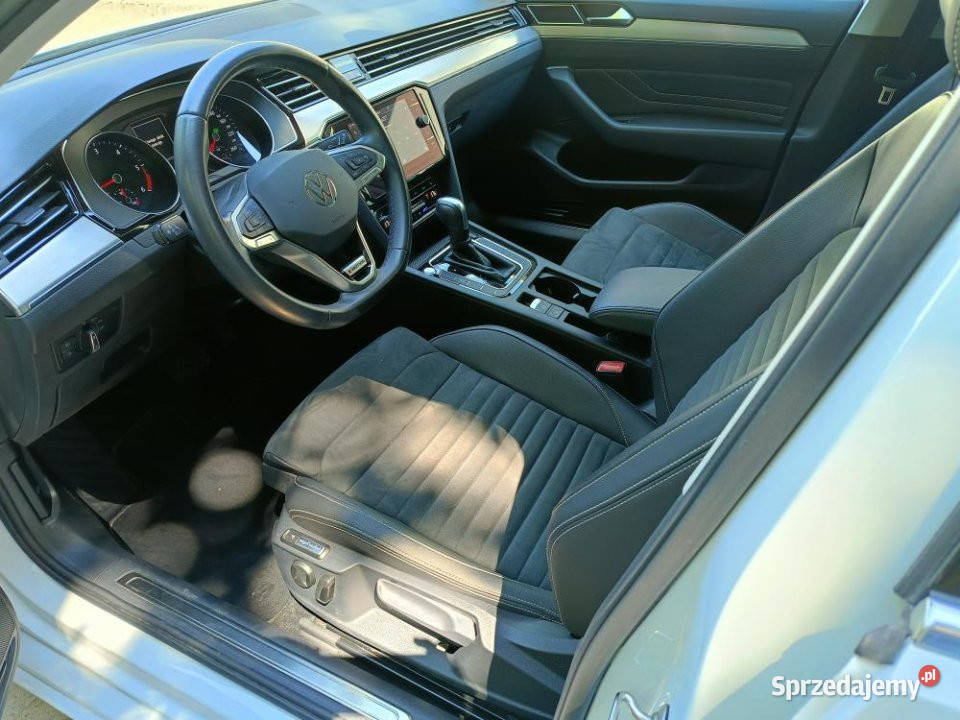 Volkswagen Passat 2021r FV 23 4x4 KeylessGo ACC Passat