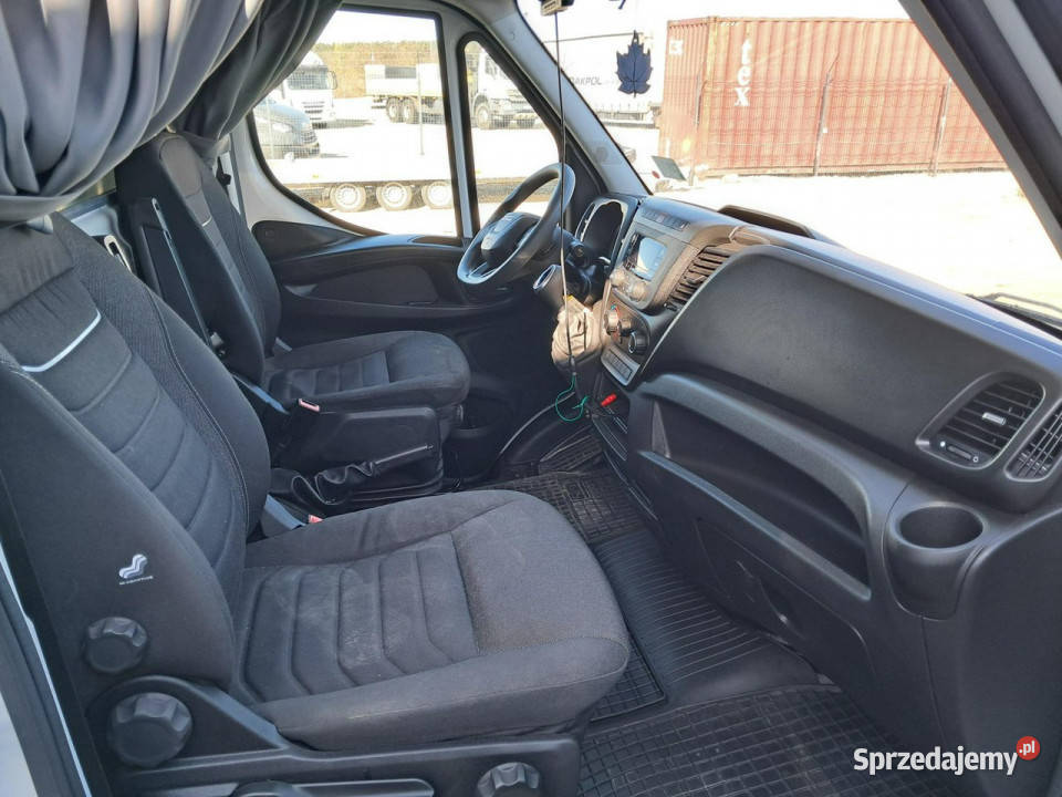 Iveco Daily 35S18 H Komorniki