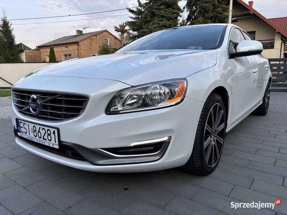 Volvo S60 2018r 20 benzyna V60 łódzkie Sieradz sprzedam