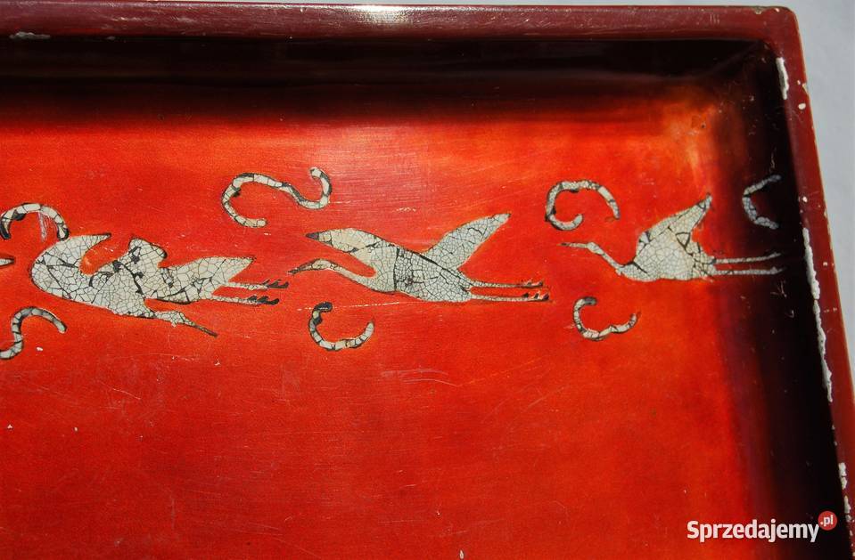 Taca z laki czerwona laka żurawie Wietnam Lublin