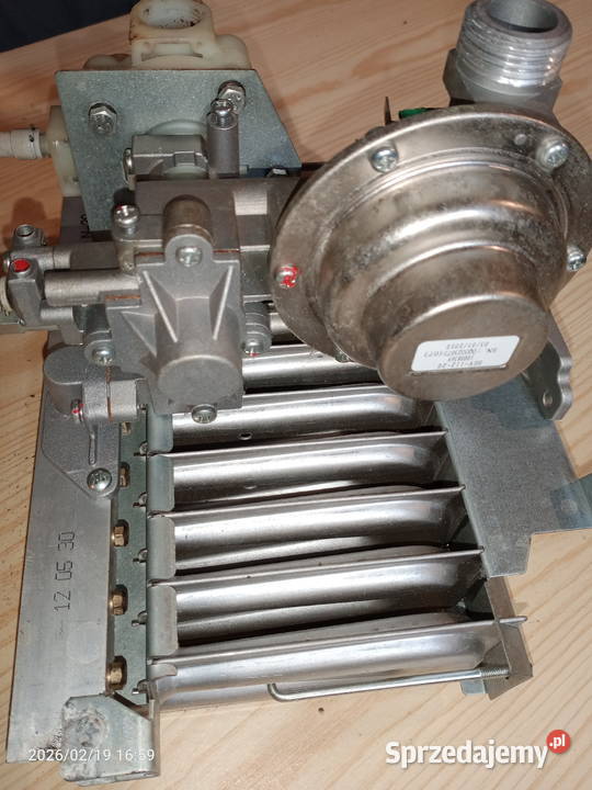 Komplet zespół gazowy wodny palnik Saunier Duval Kielce