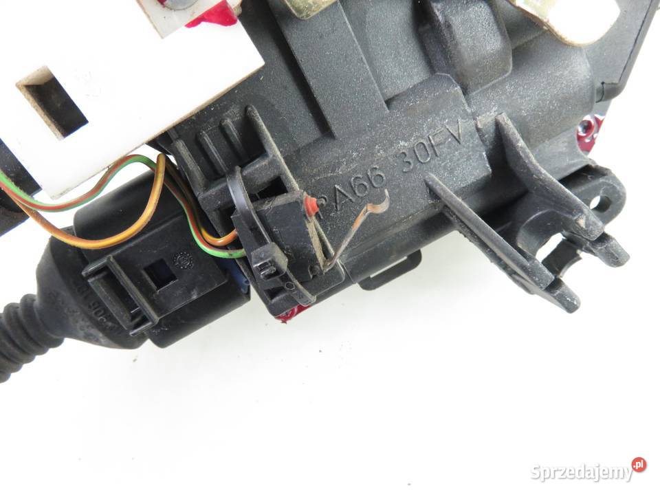 ZAMEK LEWY PRZEDNI VW TOUAREG I osobowe