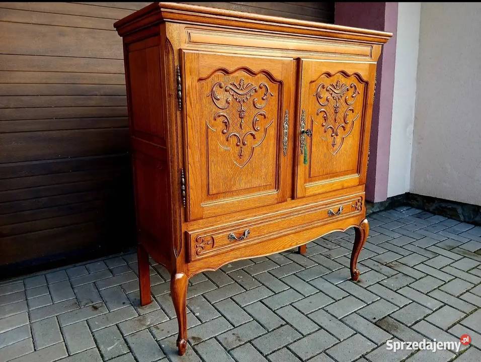 Barek Ludwikowski Komoda Rzeźbiona Kamienna Góra