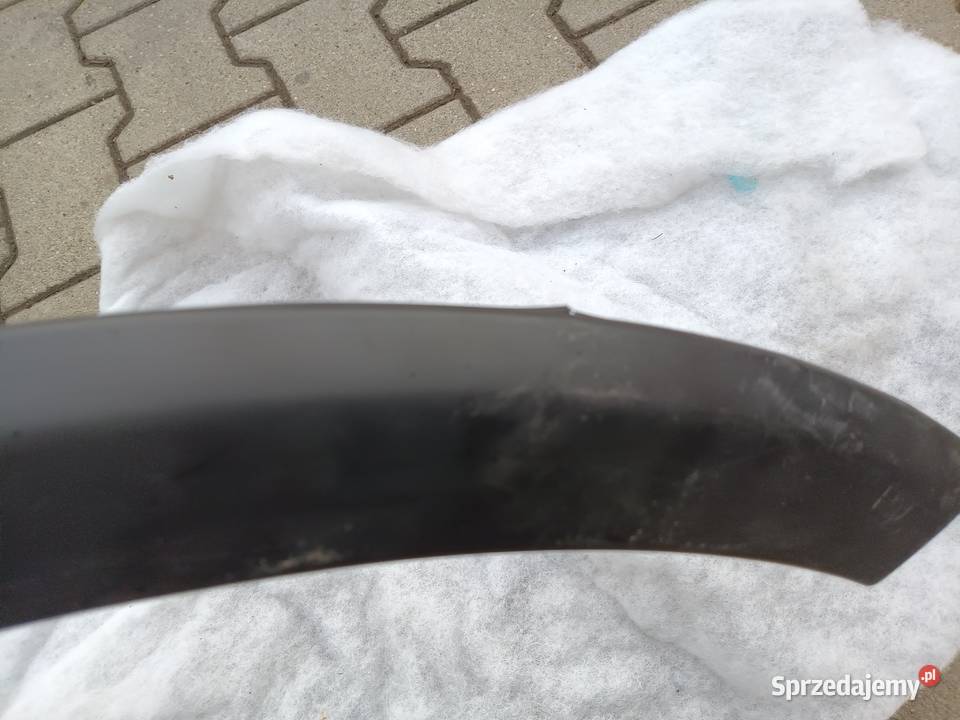 Suzuki SX4 7721179j0r listwa błotnika prawa