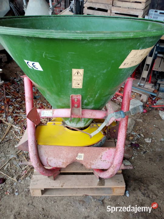 Rozsiewacz sadowniczy do nawozów Urzędów