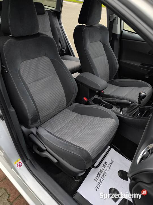 Toyota Auris 2 TS E18 16 132 2017r Dynamic Salon Motoryzacja Szyjki