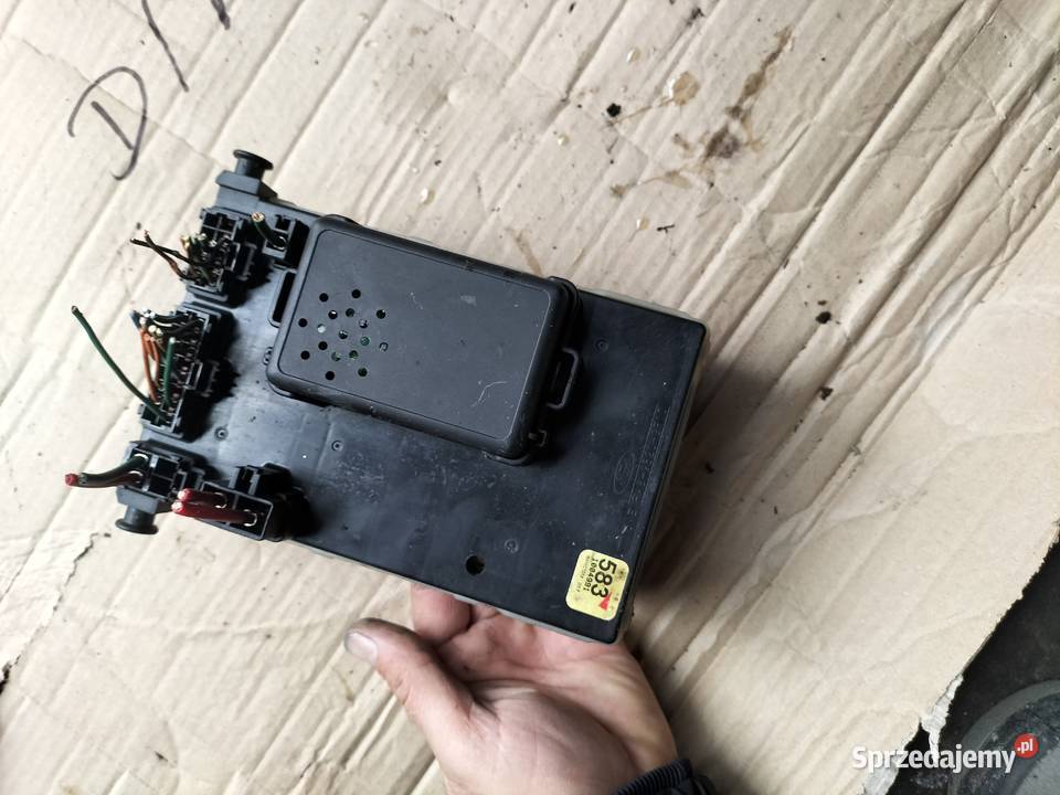 SKRZYNKA BEZPIECZNIKÓW FORD MONDEO MK1 MK2 18 TD Kamień-Kolonia