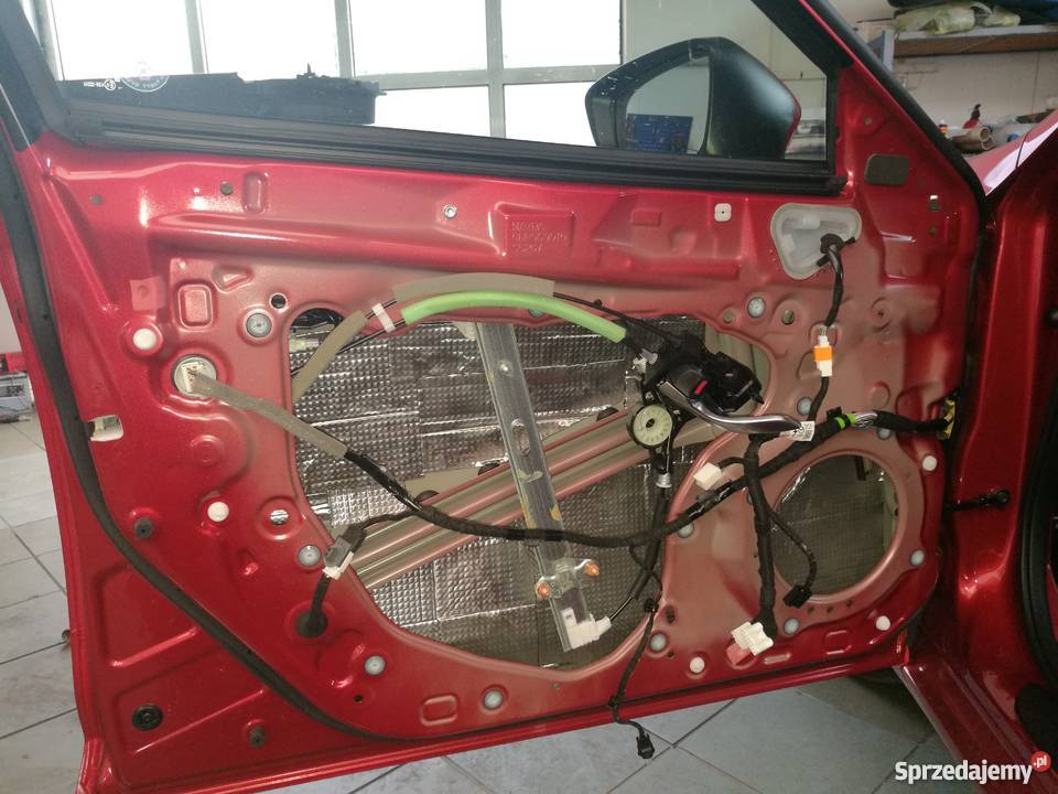 Wyciszenie wygluszenie samochodu Warszawa Usługi motoryzacyjne