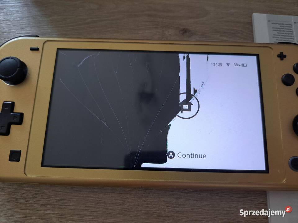 Nintendo Switch Lite PęknietaZłamana Obudowa i Radom