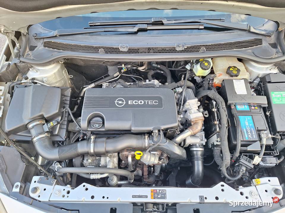 Opel Astra J 17 CDTI Sport Tourer 2011 r nieuszkodzony sprzedam