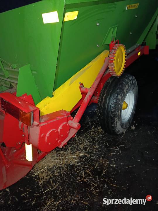 Rozsiewacz nawozów wapna wapniarka solarka Opatówek
