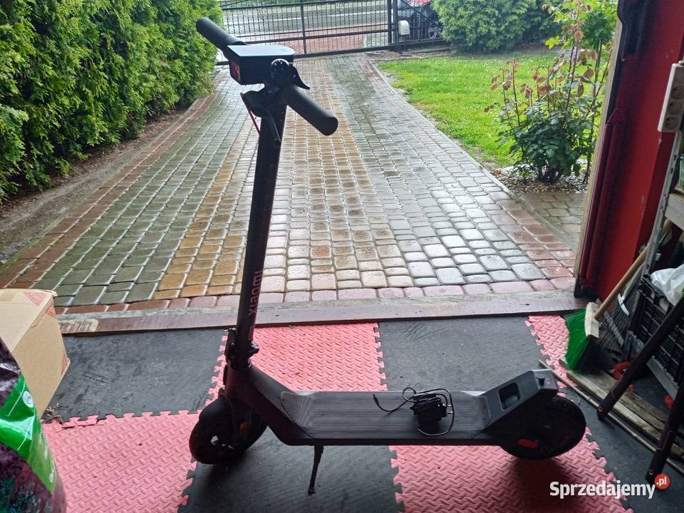 Hulajnoga elektryczna Xiaomi 4Pro Hulajnogi elektryczne Rzeszów sprzedam