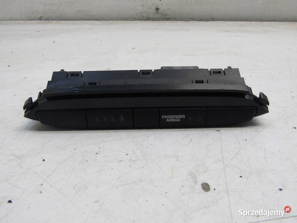 93700C8870 HYUNDAI I20 II PANEL PRZYCISKÓW osobowe lubelskie sprzedam