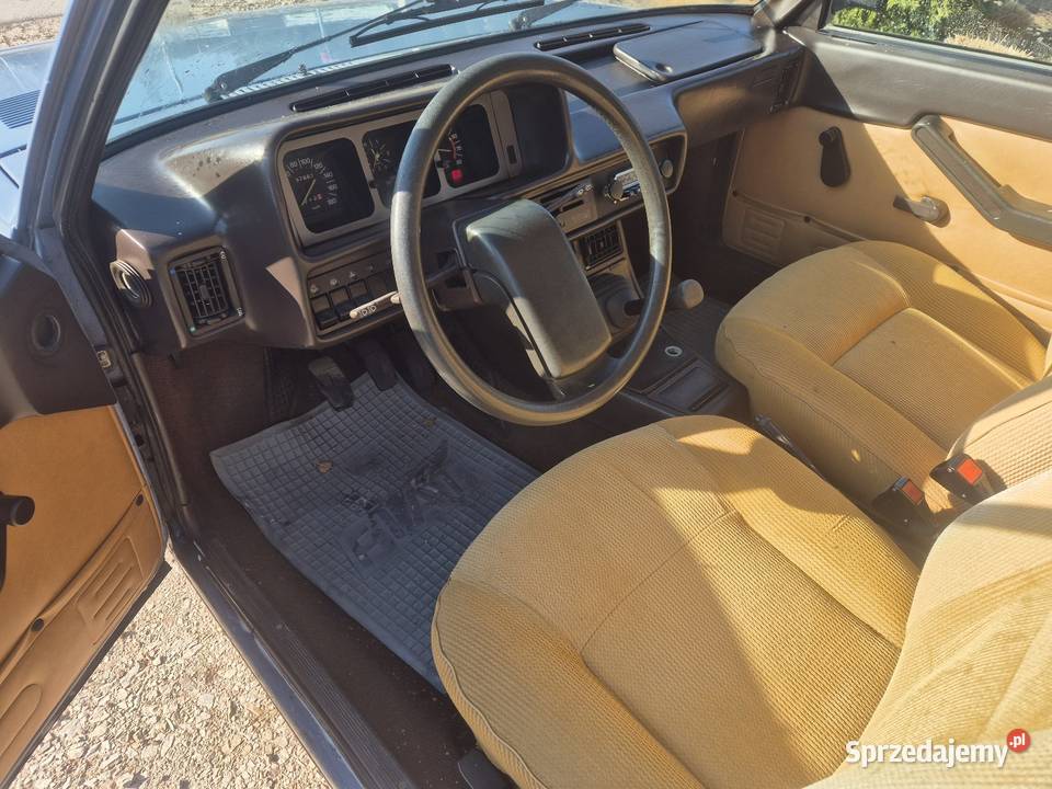 Fiat 1311600 zarejestrowany sprawny bez korozji 131 łódzkie Łódź sprzedam