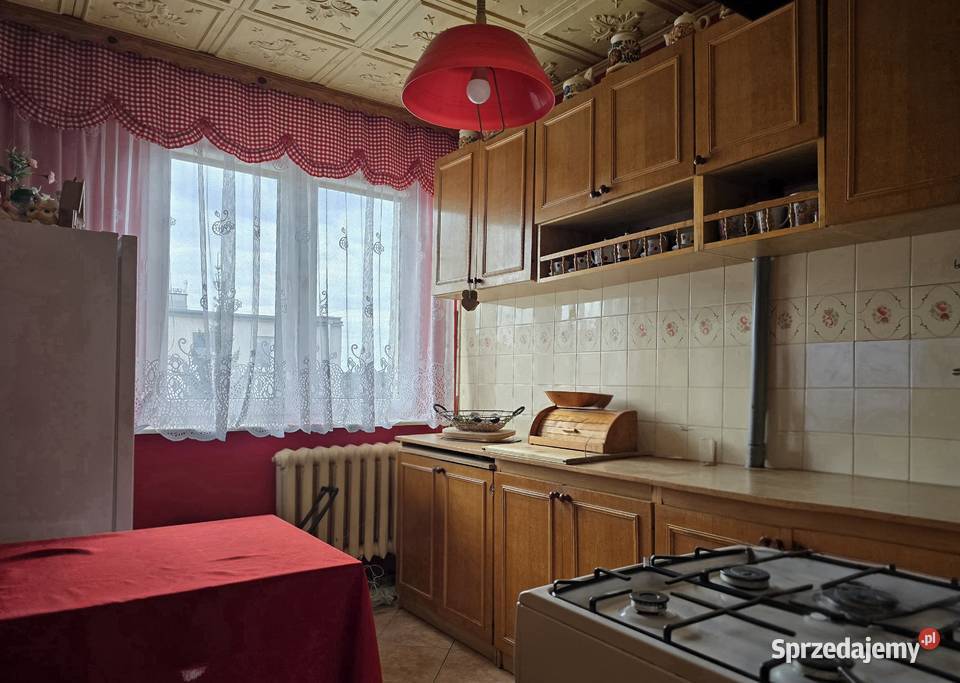 Mieszkanie 455m2 dwa pokoje kuchnia balkon Piętro 4 Staszów sprzedam