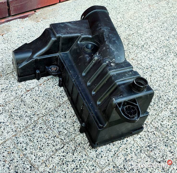 BUDOWA FILTRA POWIETRZA AUDI Q3 20 TFSI DÓŁ benzyna Obudowy filtrów Płock
