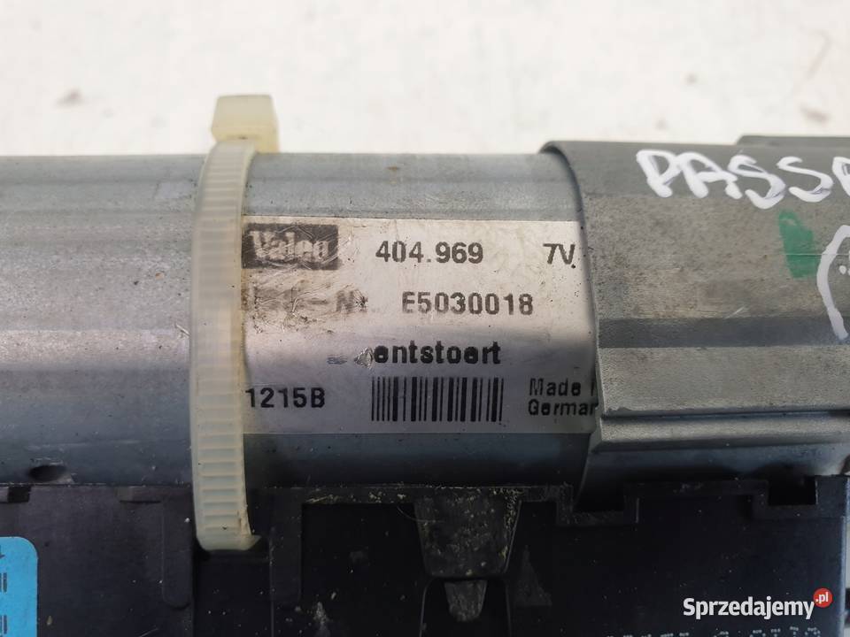 VW Passat B6 KOMBI SIŁOWNIK KLAPY lewy osobowe Chełm