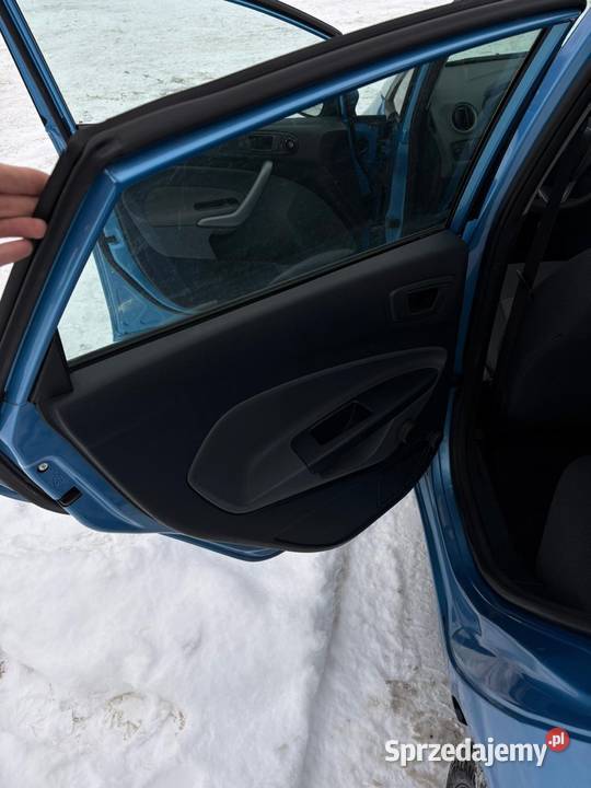 Sprzedam samochód nieuszkodzony Fiesta mazowieckie Warszawa