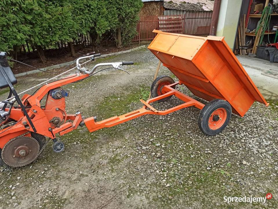 Opsypnik traktorek wsk glebogryzarka przyczepka sprzedam
