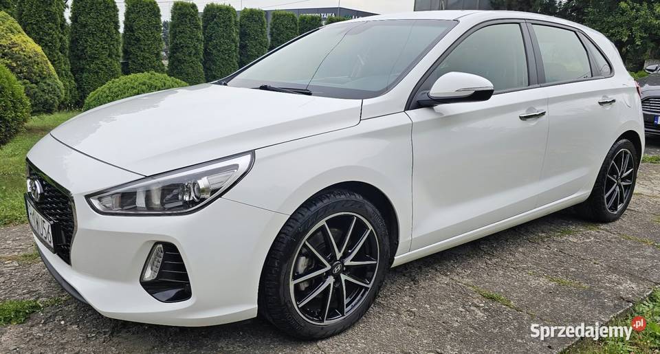 Hyundaia i30 biały automat garażowany i30 Klecza Dolna