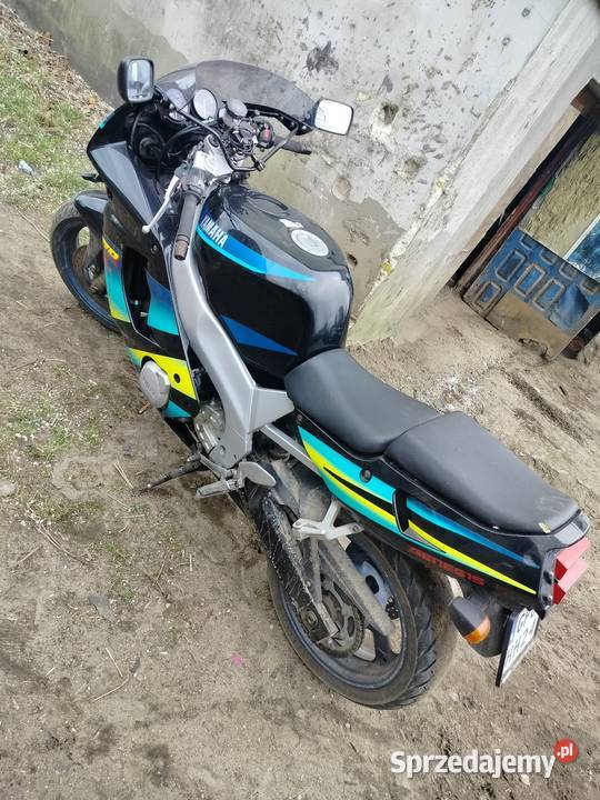 Yamaha FZR600R Kamień
