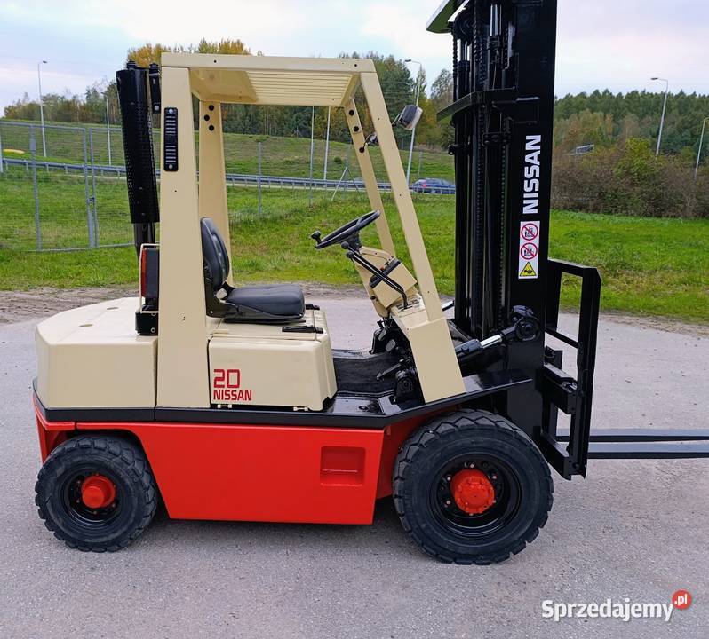 Wózek widłowy Nissan 2 Tony diesel przesuw Nissan Suchedniów