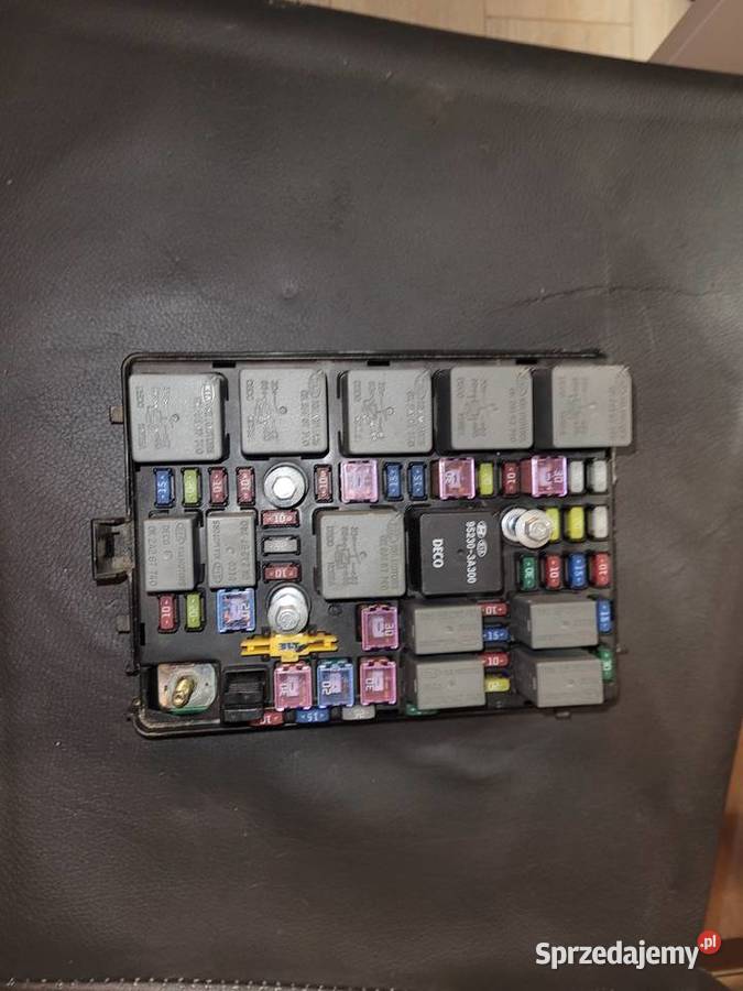 kia carens II kpl skrzynka przekaźników i Lublin