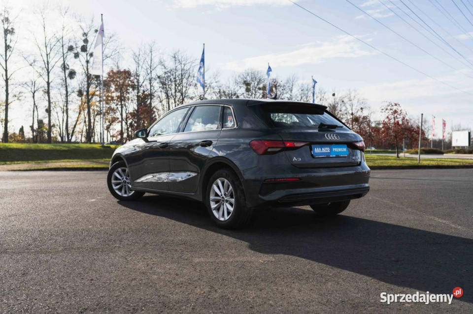 Audi A3 35 TFSI asystent pasa ruchu Zabrze
