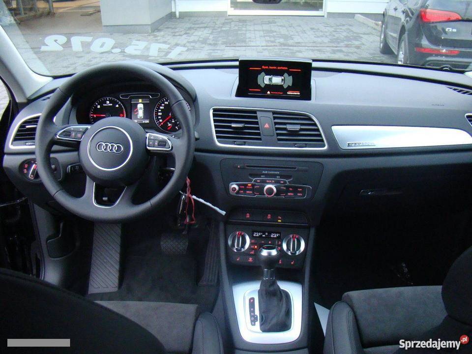 Do sprzedania Audi Q3 czarny tempomat Gdańsk