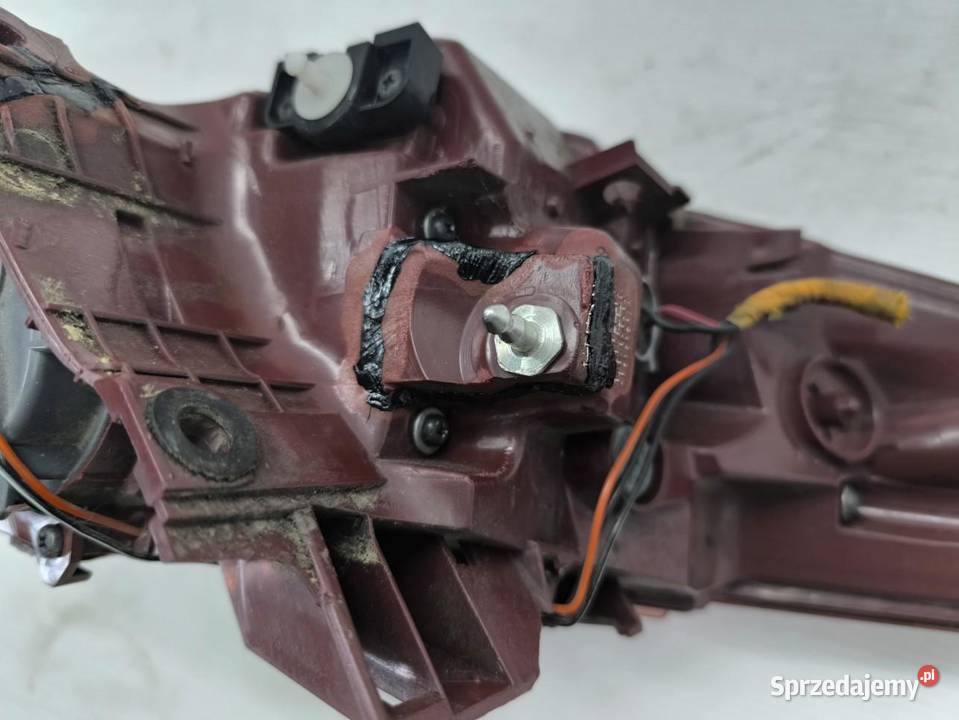 LAMPA PRAWY TYŁ INFINITY QX70 FXII 30D Lampy cofania