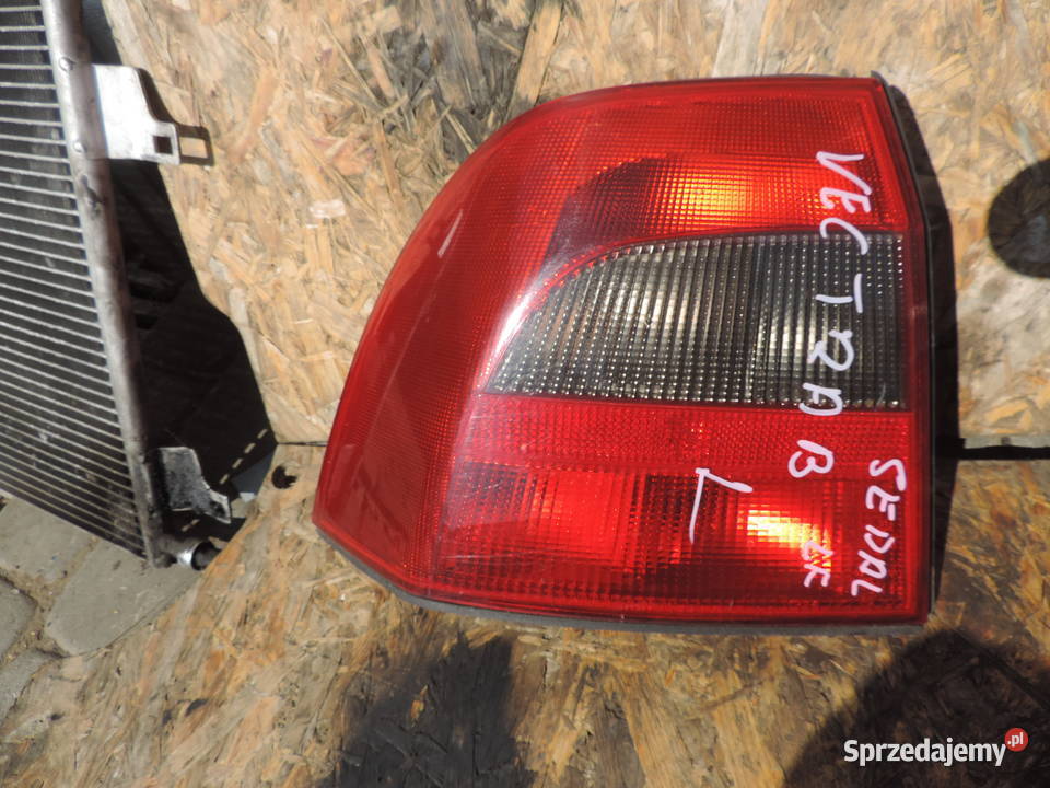 LAMPA TYŁ LEWA OPEL VECTRA B FL SEDAN osobowe Nowy Sącz