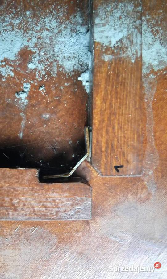 Okrągły stół z nogami z PRLu średnica 90 Stoły, krzesła, biurka