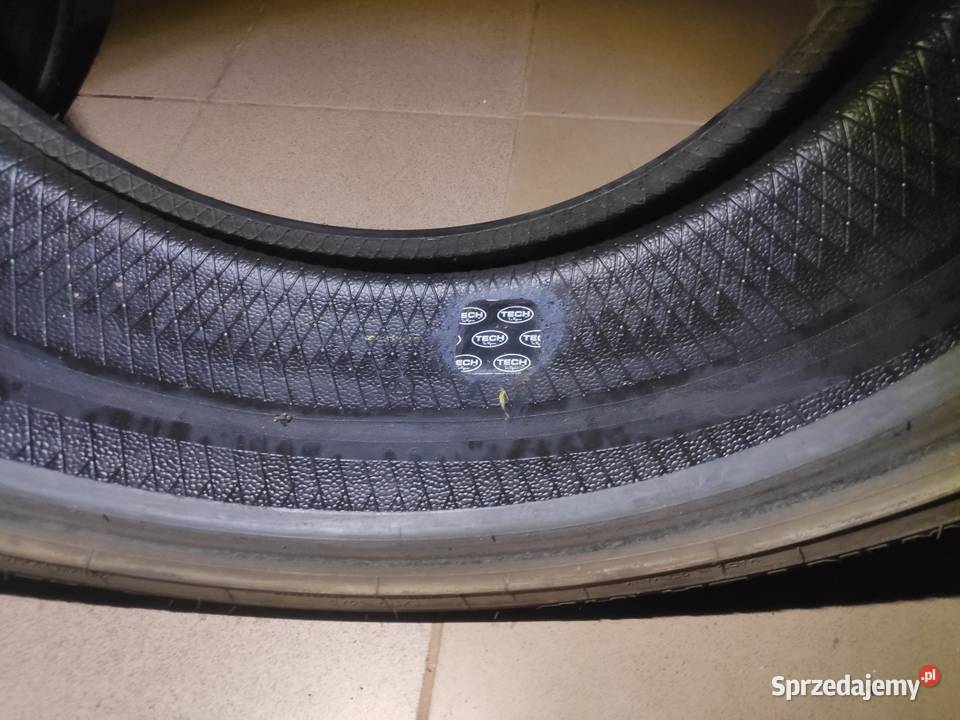 Opony zimowe Kelly Winter HP 2254517 R17 komplet 225 Nowe Grochale