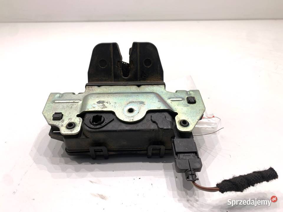 ZAMEK KLAPY TYŁ OPEL ZAFIRA B Minivan 495058724