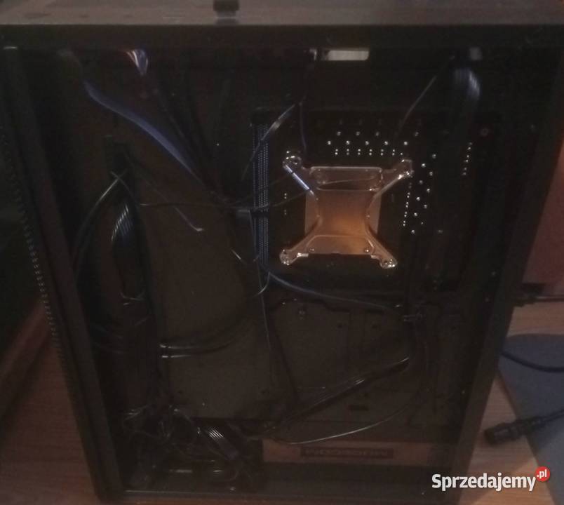 Komputer PC I5 12600KF 32Gb RAM SSD 2TB Radeon Radom sprzedam