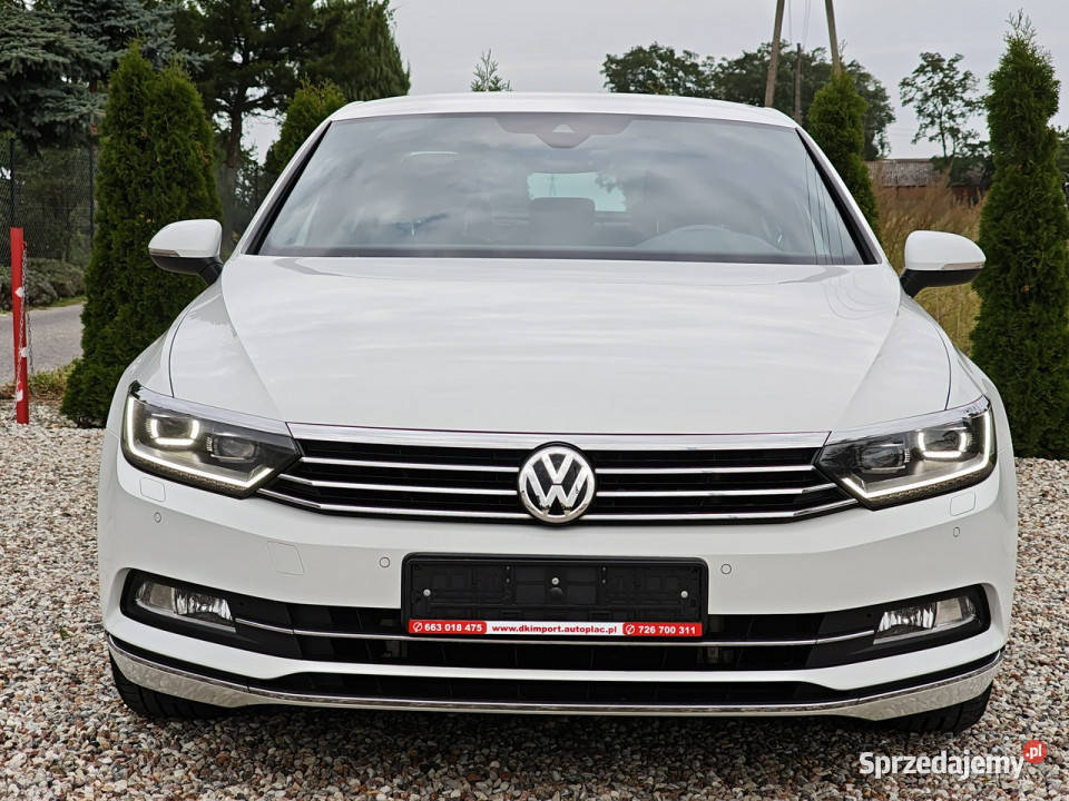 Volkswagen Passat B8 20142023 biały Sadlno