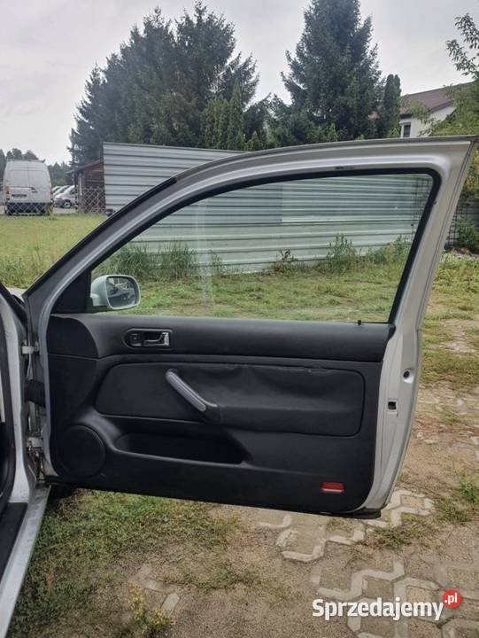 Drzwi prawe kompletne Golf IV hatchback Lift osobowe Gostynin sprzedam