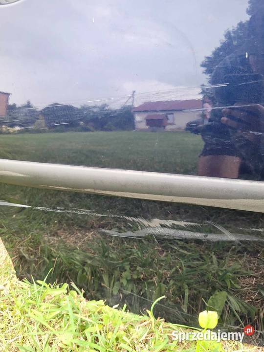 Drzwi Auris I prawy przód 5d Rozkopaczew