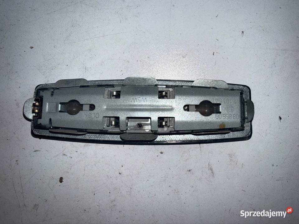 Lampka wewnętrzna Opel Zafira B osobowe Lampki tablicy rejestracyjnej Ostrów Wielkopolski