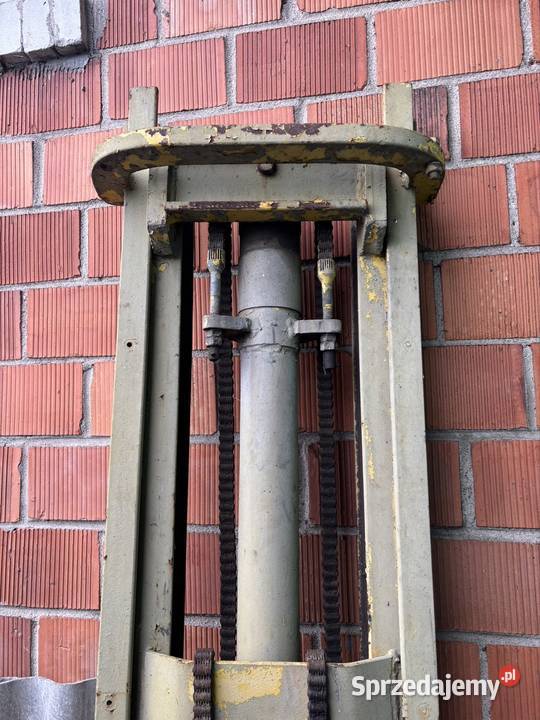 Maszt do wózka widłowego rak Bułgar zremb Sochaczew sprzedam