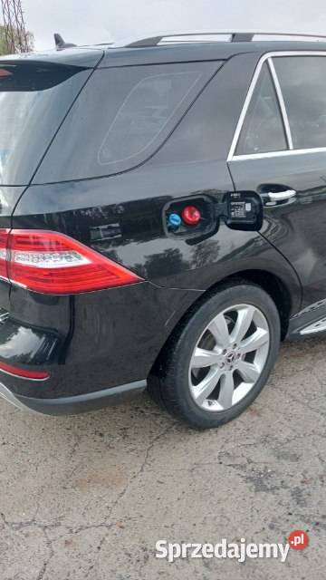 MercedesBenz ML 350 BlueTec 4Matic nieuszkodzony Września