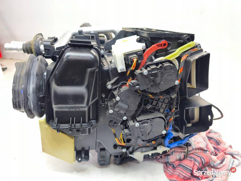 NAGRZEWNICA AUDI A4 B8 A5 8T 8K1820005AF Przystajń