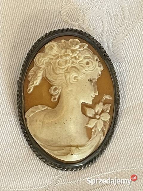 Kamea z naturalnej muszli brożka Kraków
