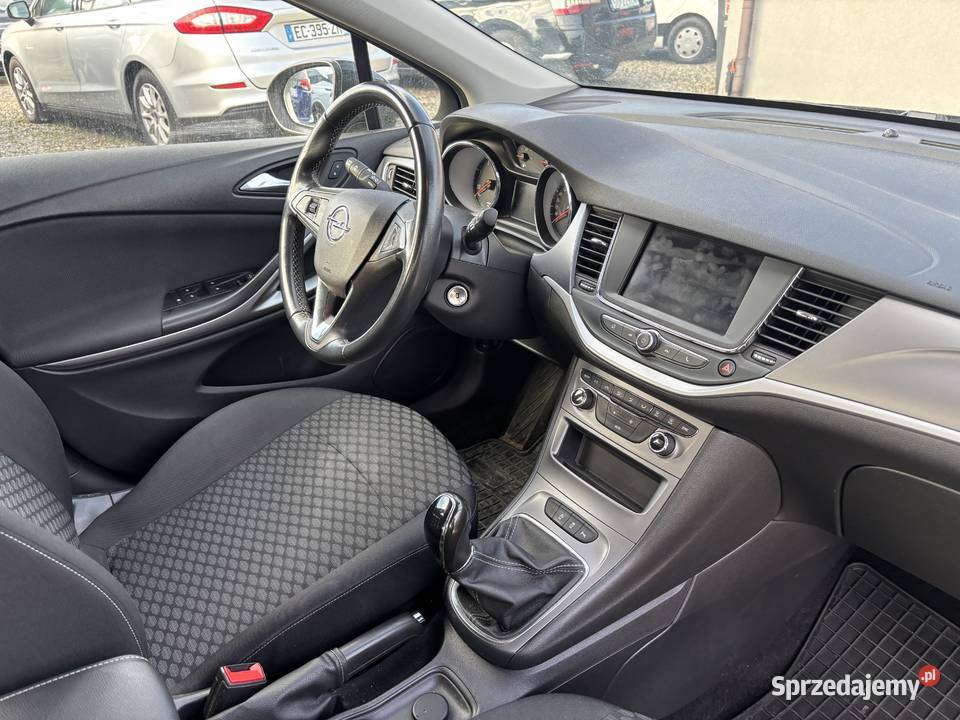 Opel Astra Sports Tourer tempomat