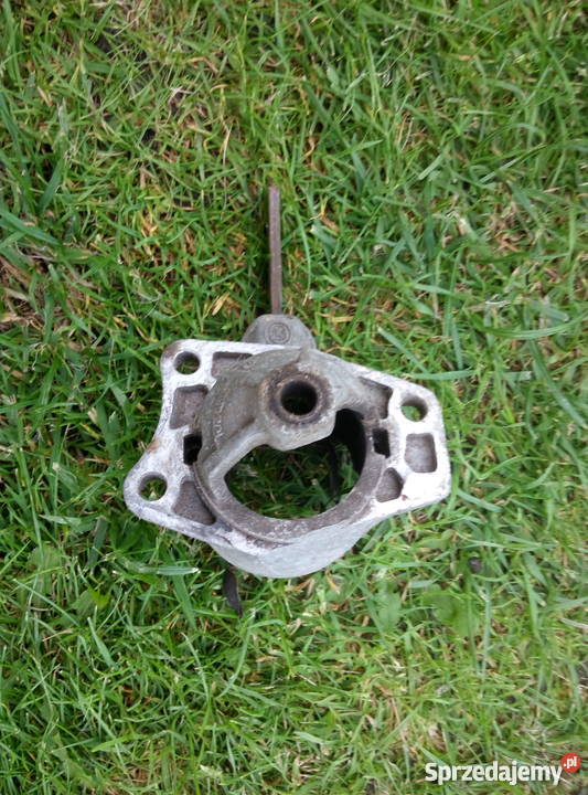 Fiat 126p obudowa głowica rozrusznika stary typ osobowe pomorskie Prabuty